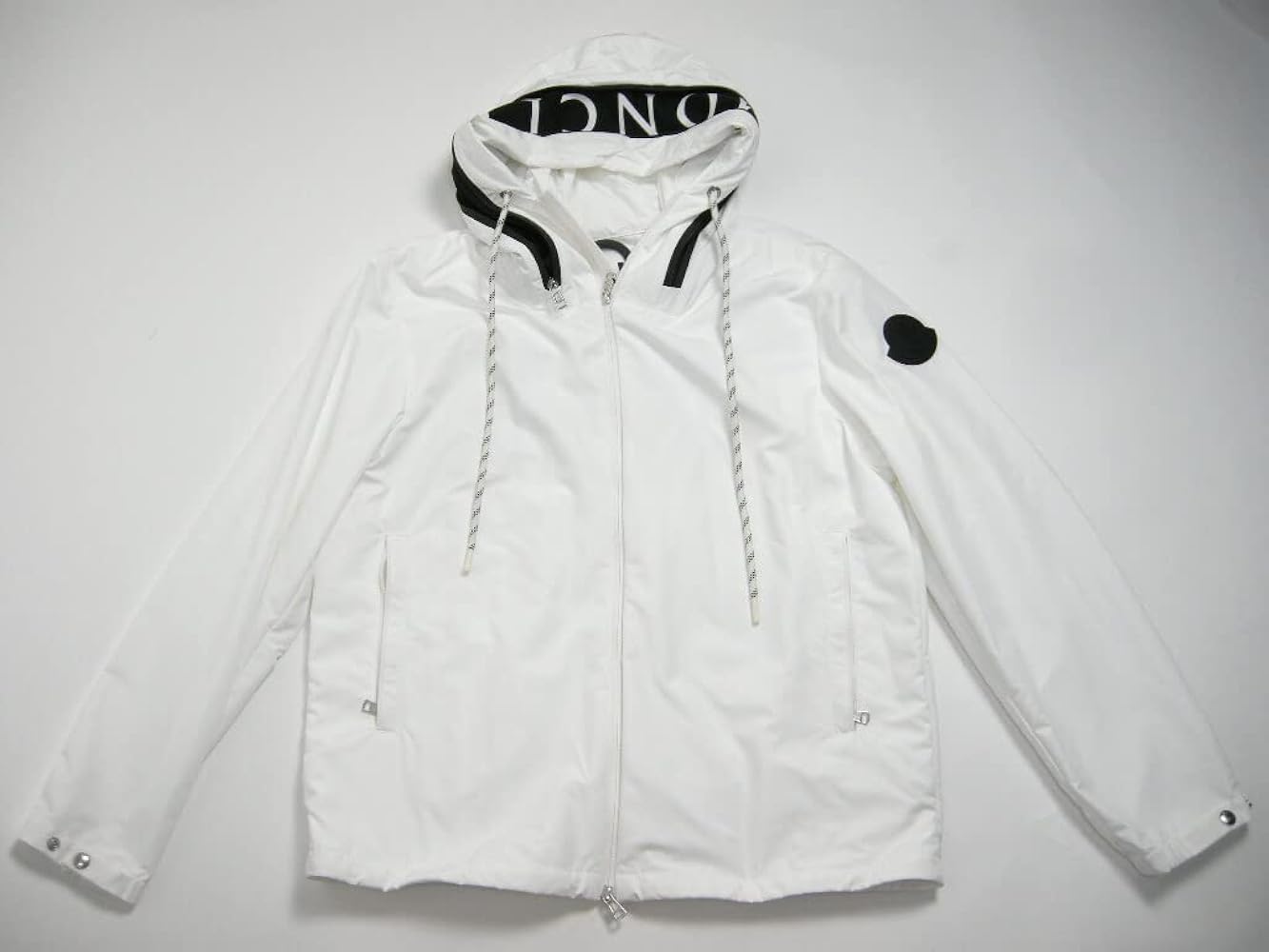 21SS MONCLER モンクレール VESSILL ナイロン ジャケット MONCLER (モンクレール) フードロゴ フルジップ ジャケット